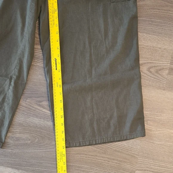 Torrid Olive Cargo Wide Leg Pants 122 - Picture 6 of 9